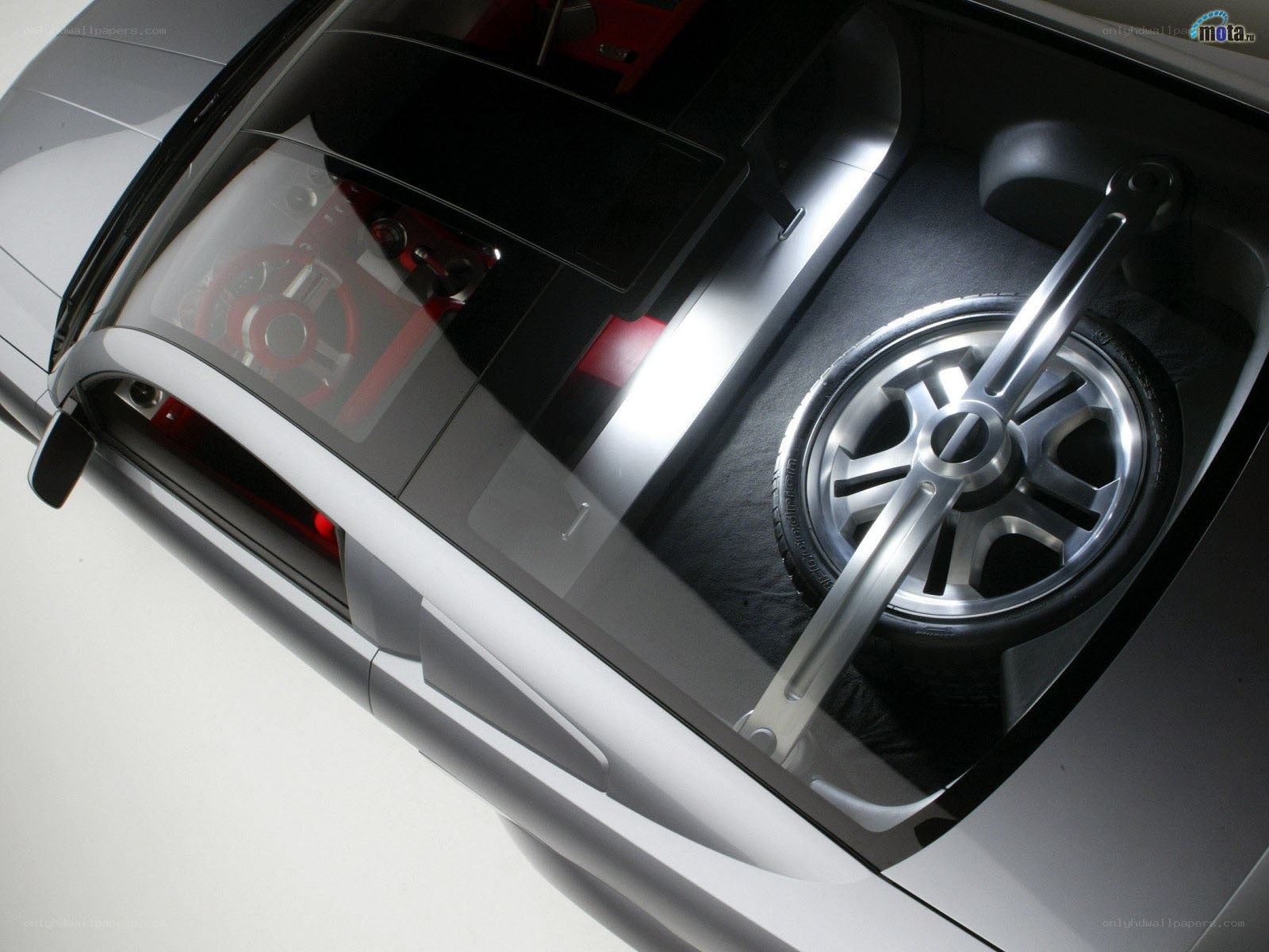 car trunk with spare tire