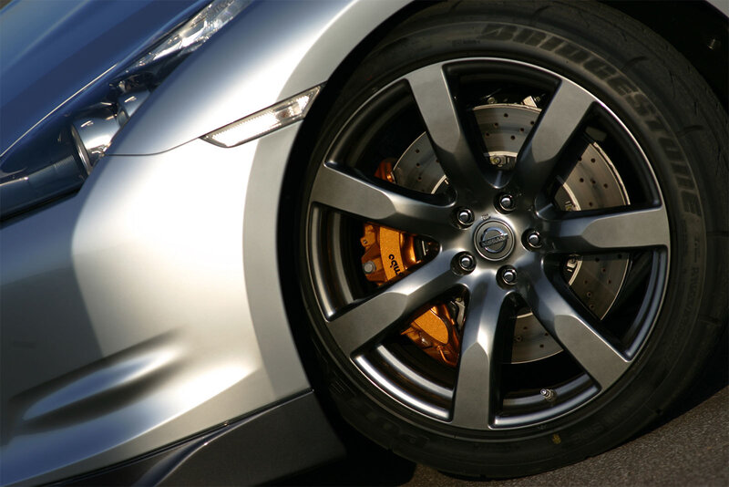 Car Wheel and Brake System — Silver