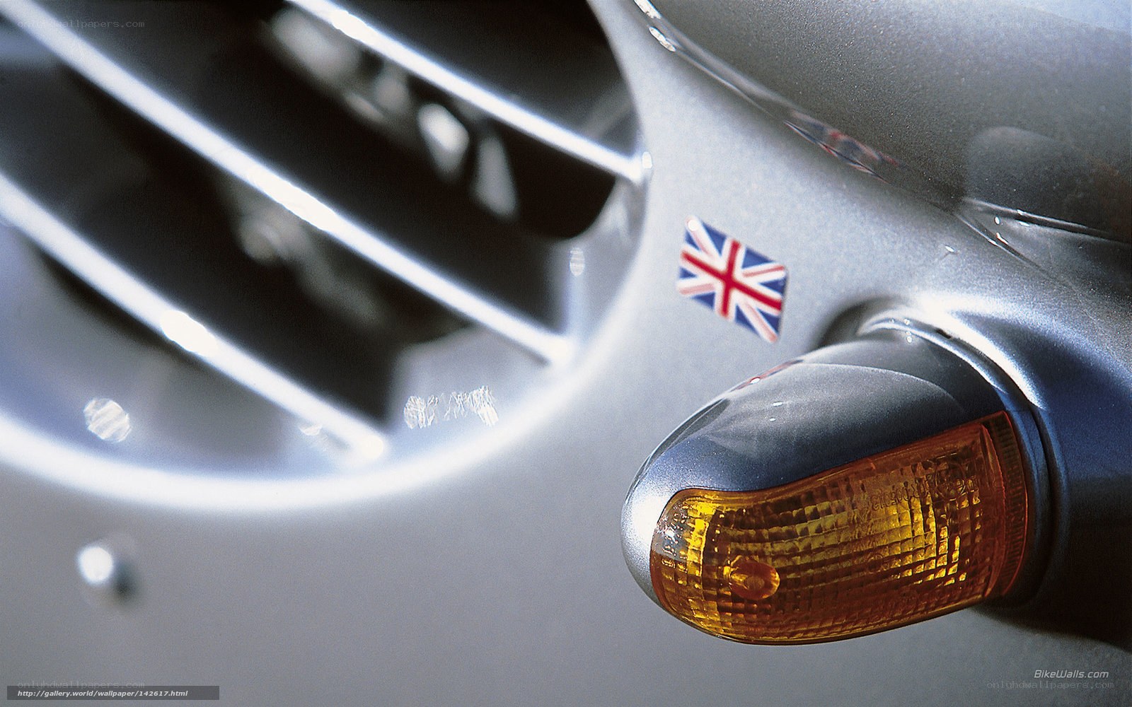 car with union jack emblem