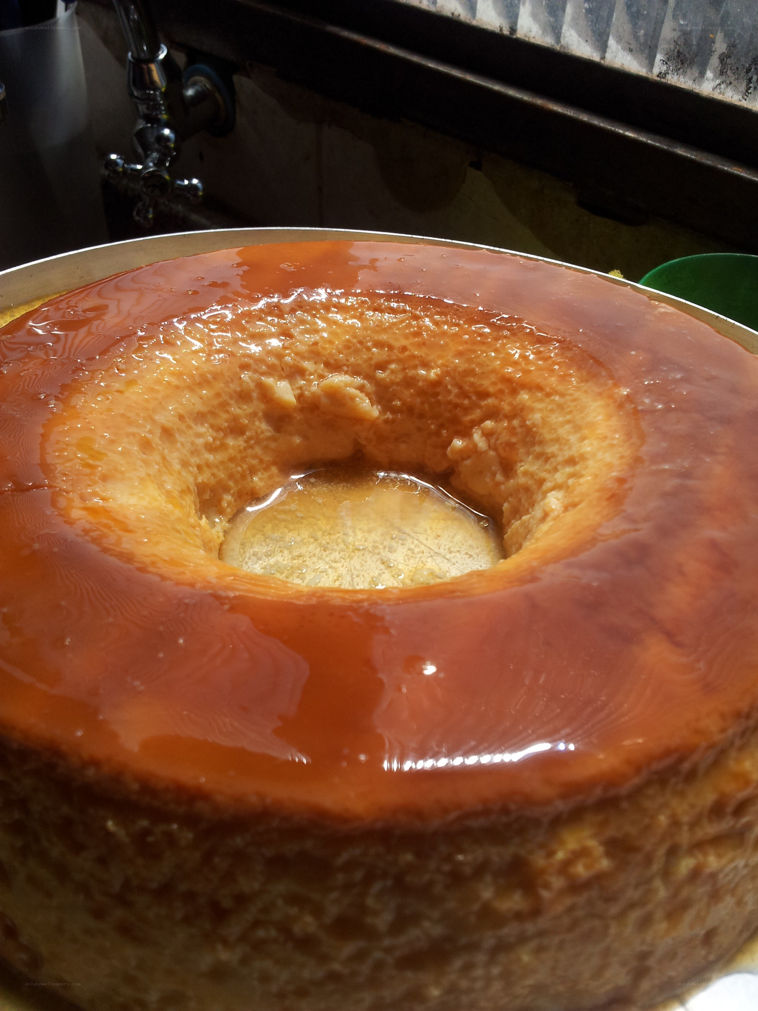 Caramel custard cake