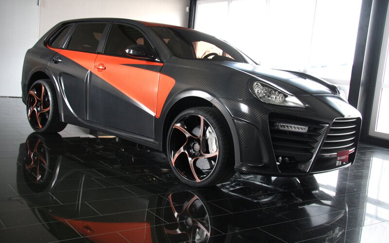 Carbon-fiber Car — Black, Modern