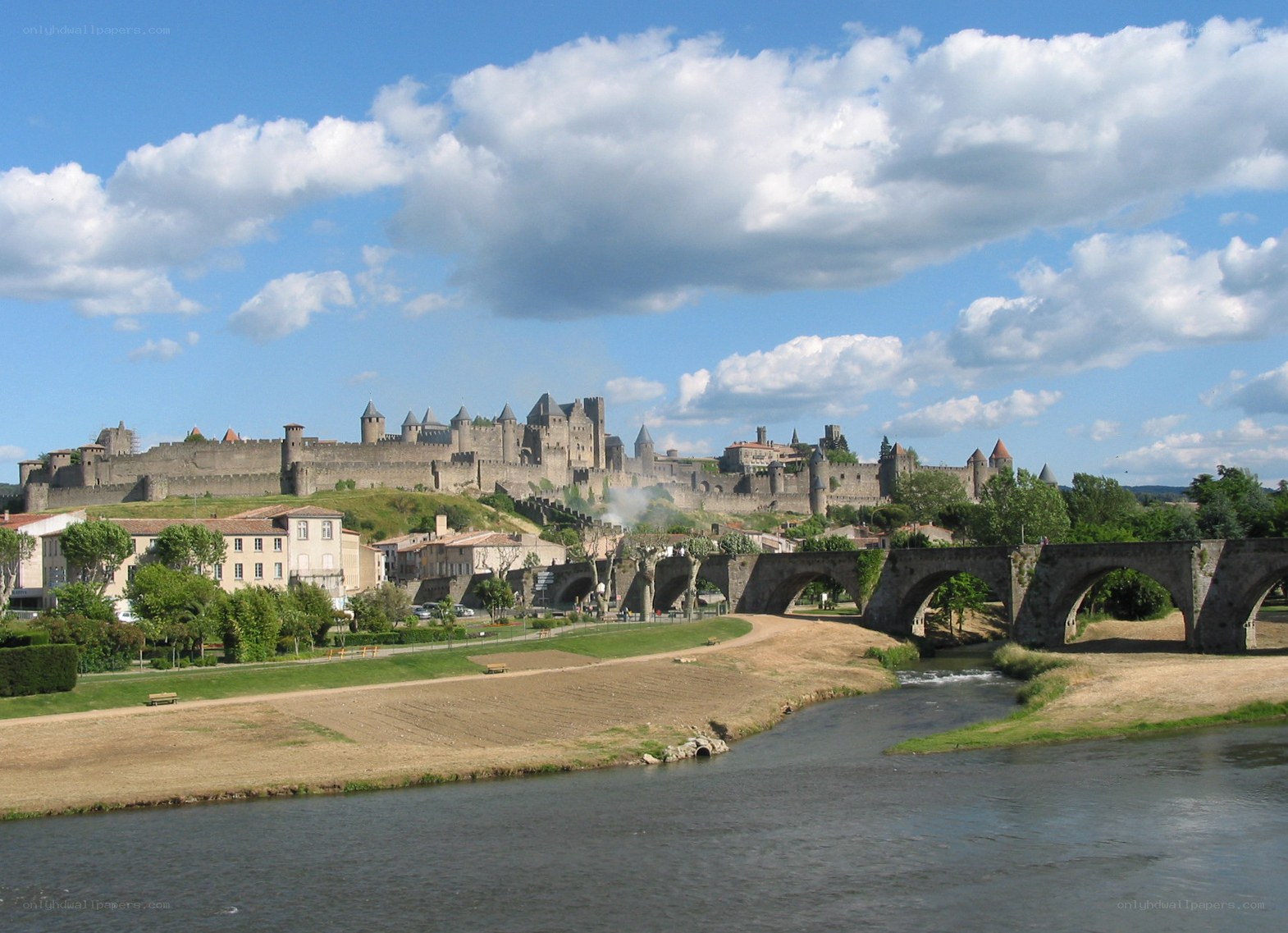 Carcassonne castle and bridge