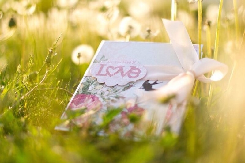 Card in Grass
