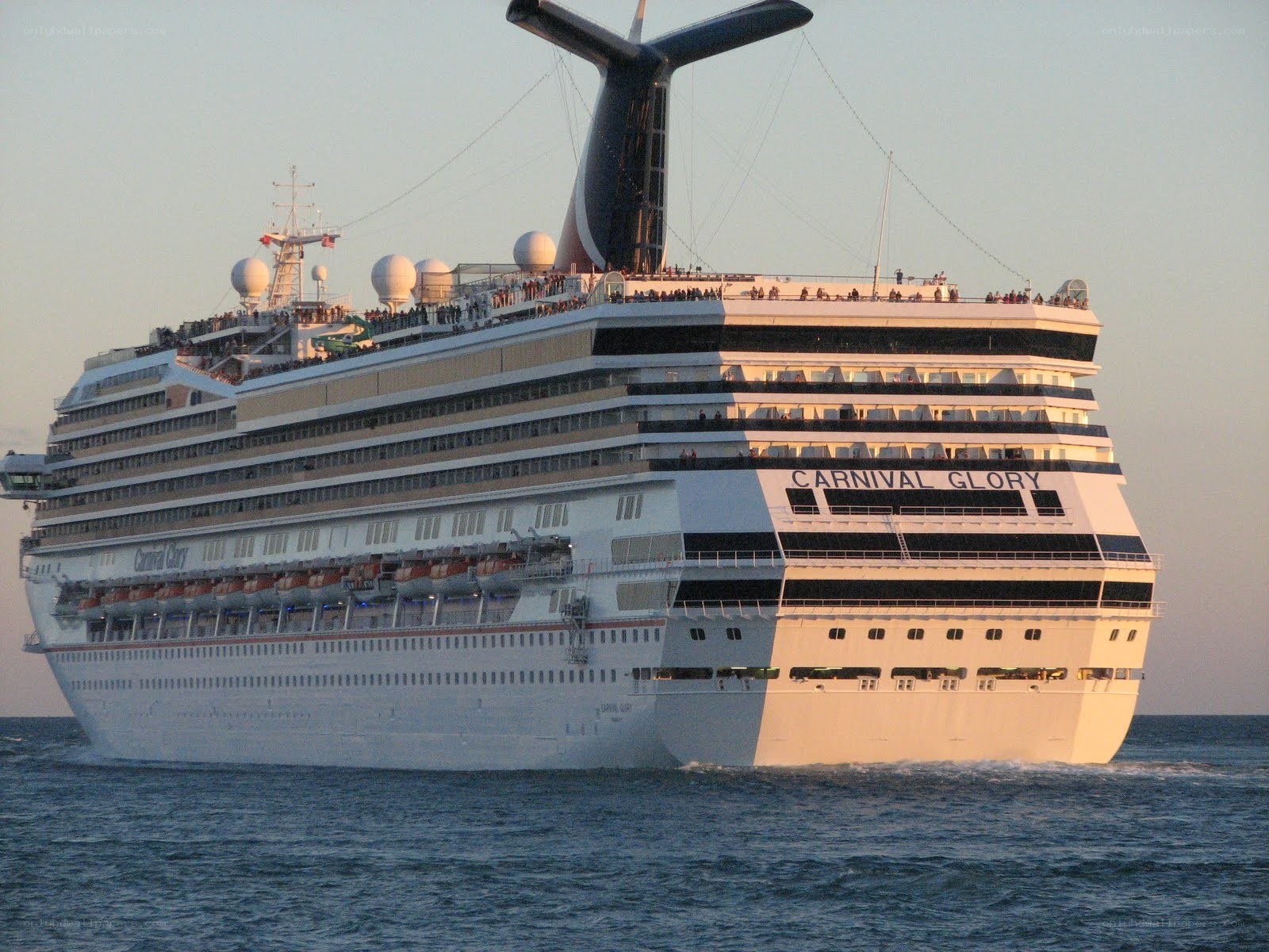 Carnival Glory cruise ship