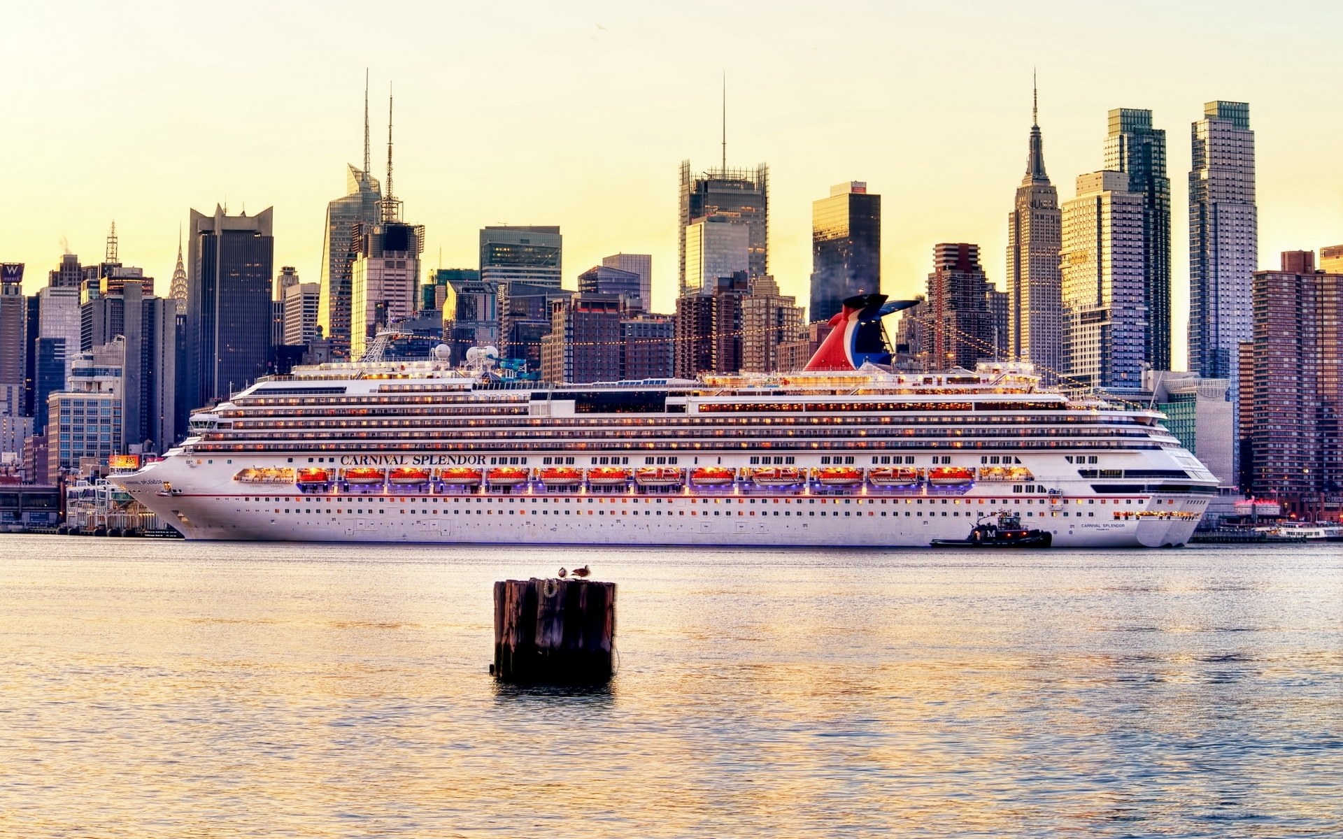 Carnival Splendor cruise ship