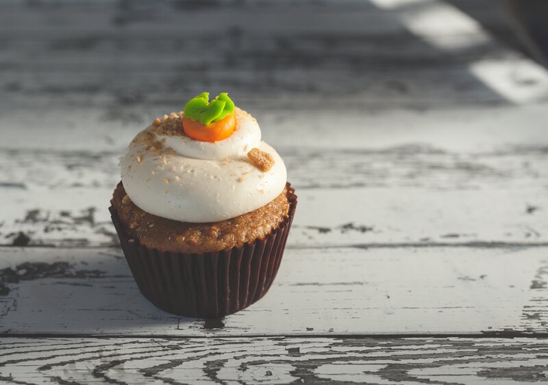 carrot cake cupcake