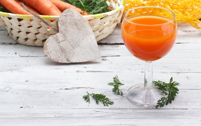 Carrot Juice in Glass — Orange, Calm