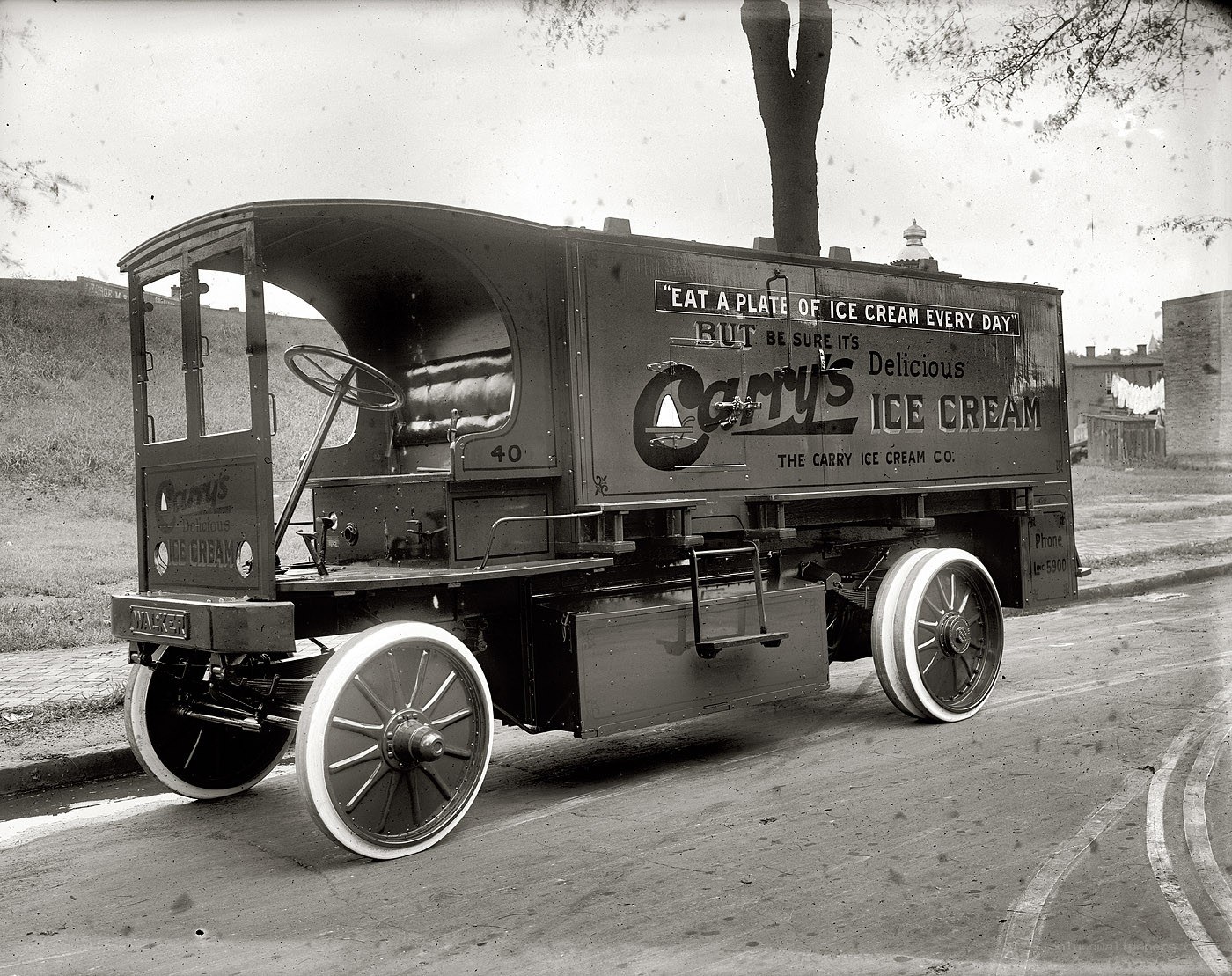 Carry's ice cream truck