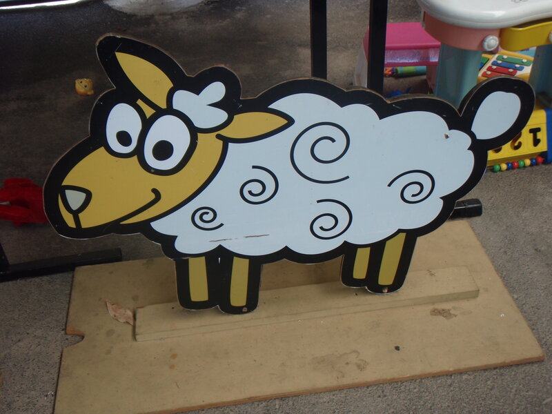 Cartoon Sheep Cutout