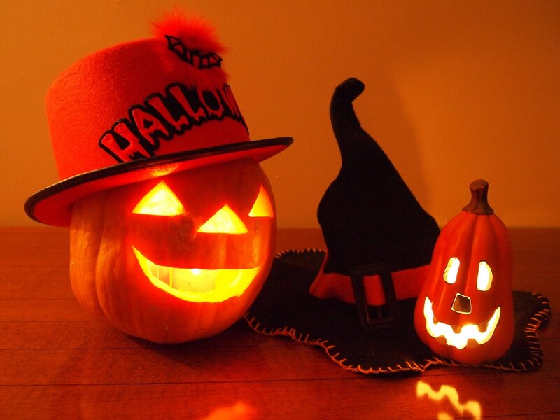 Carved Pumpkins with Hats