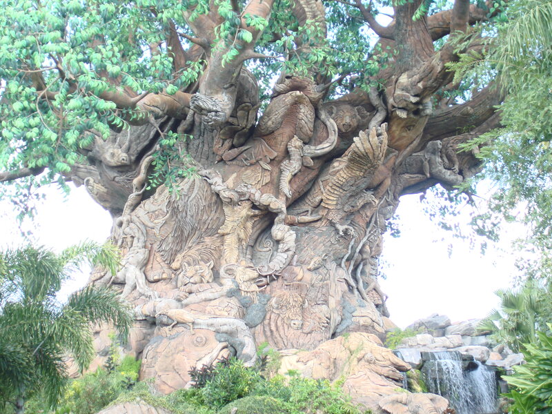 Carved Tree with Animals — Green