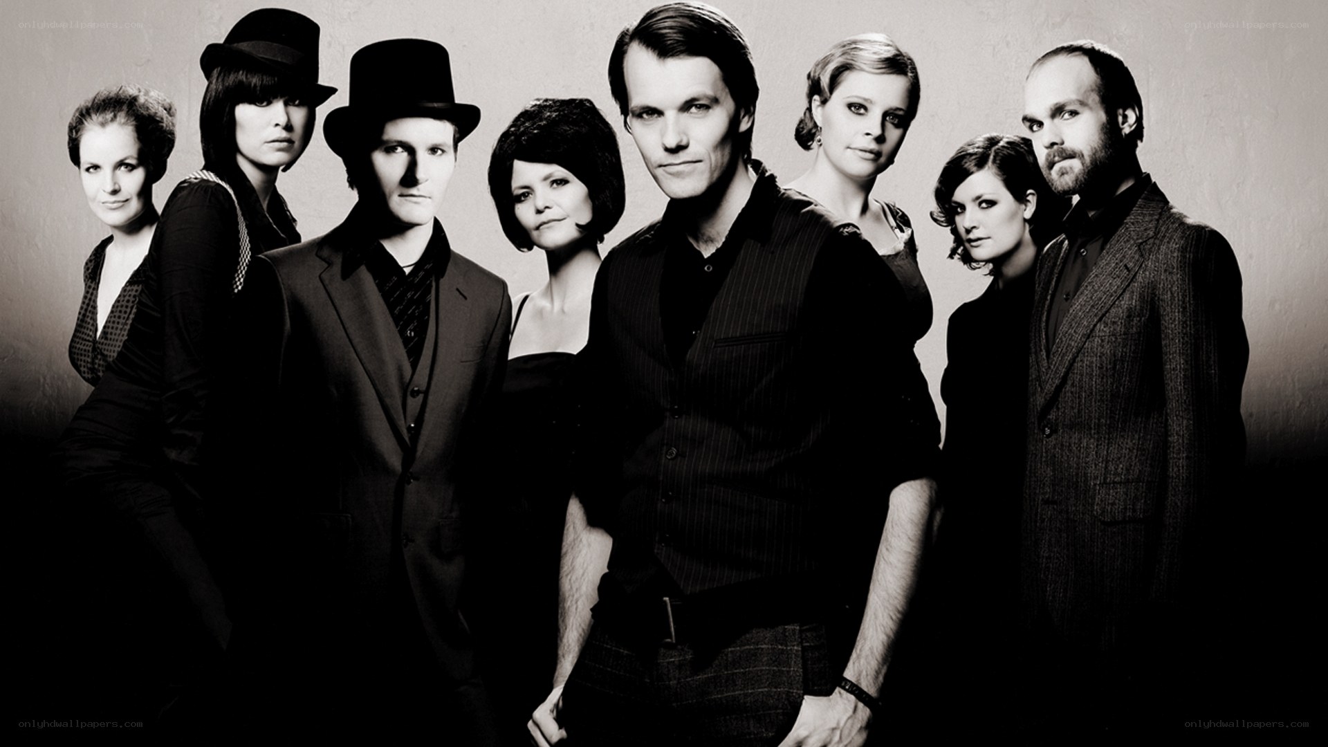 cast of a dark drama series