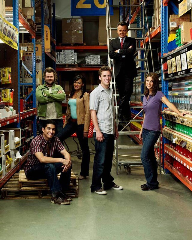 Cast of a home improvement show