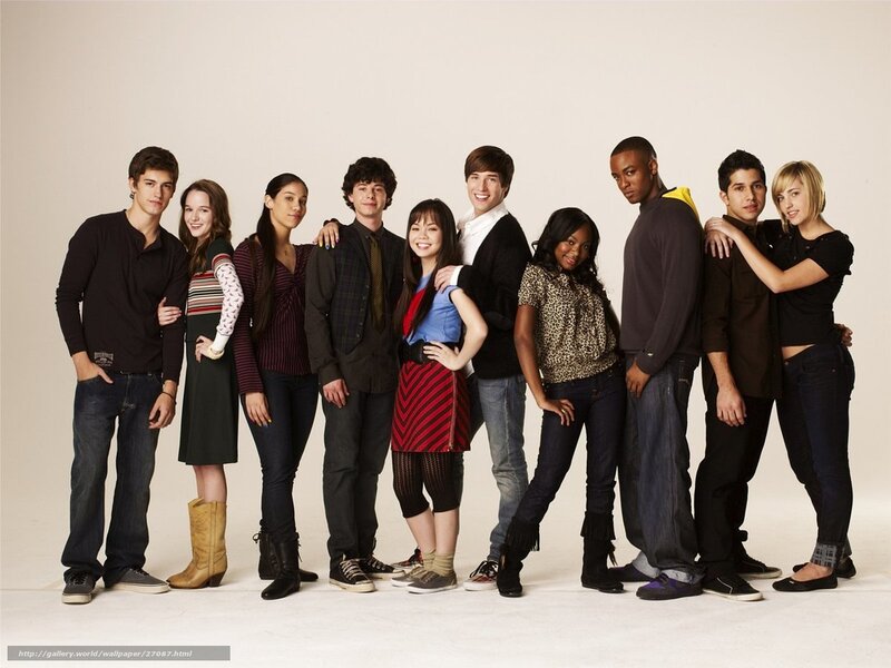 cast photo of a teen drama