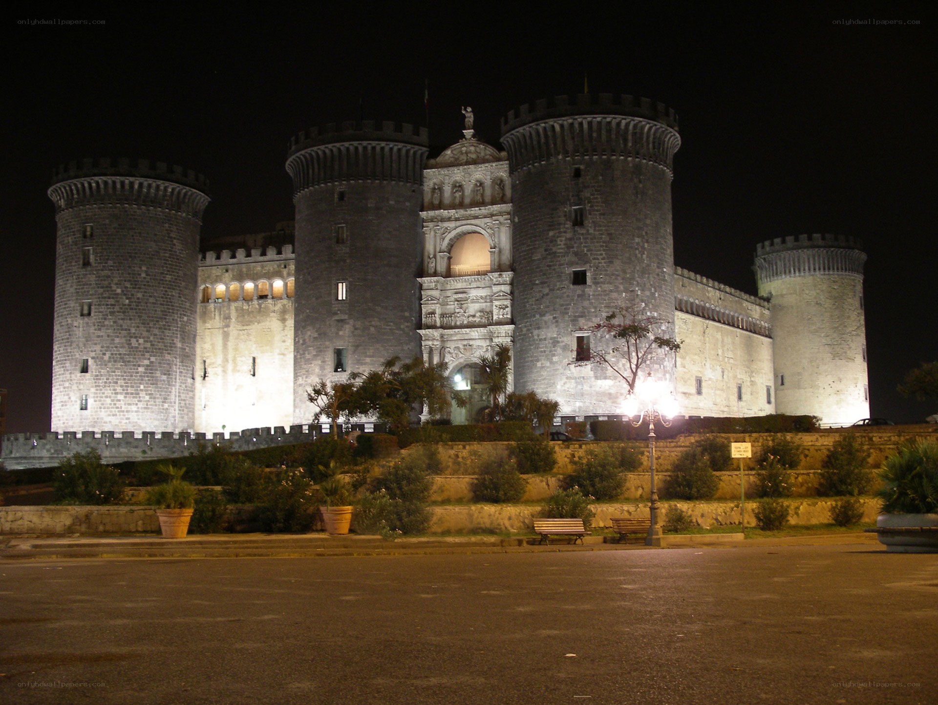 Castel Nuovo at night