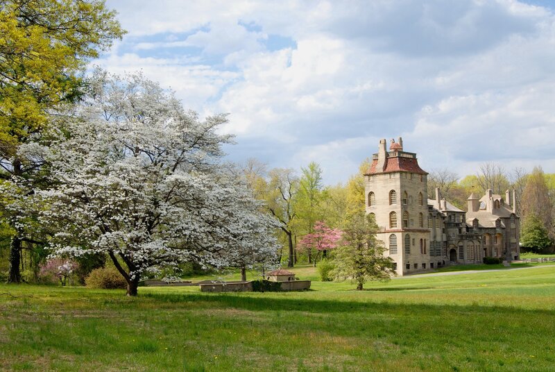 Castle in Spring Garden — Green