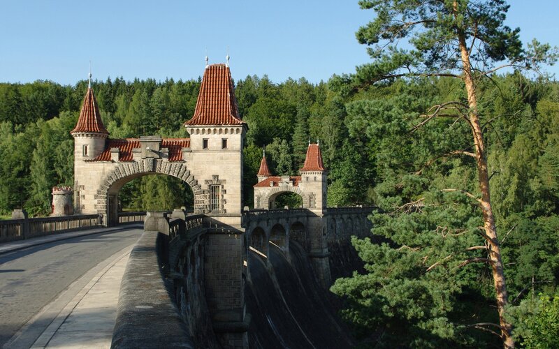 Castle-like Dam Structure