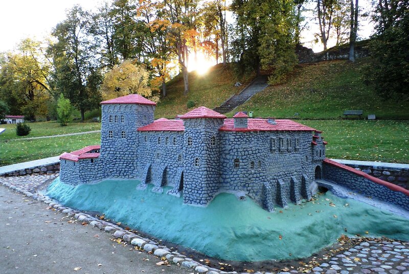 Castle Model in Park — Green