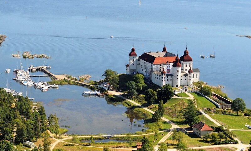 Castle on a Peninsula — Blue