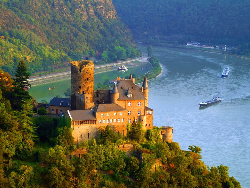 Castle on Riverbank — Green