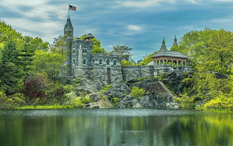 Castle on Rocky Island — Green, Serene
