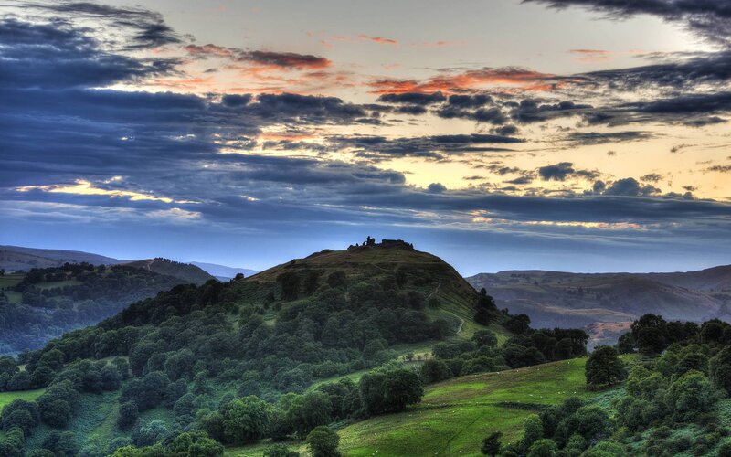 Castle Ruins on Hill — Green