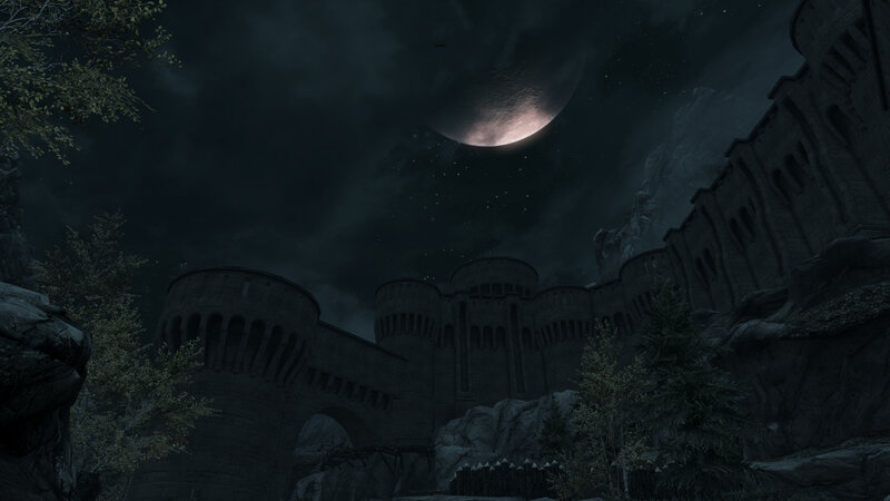 Castle under Moonlight — Black