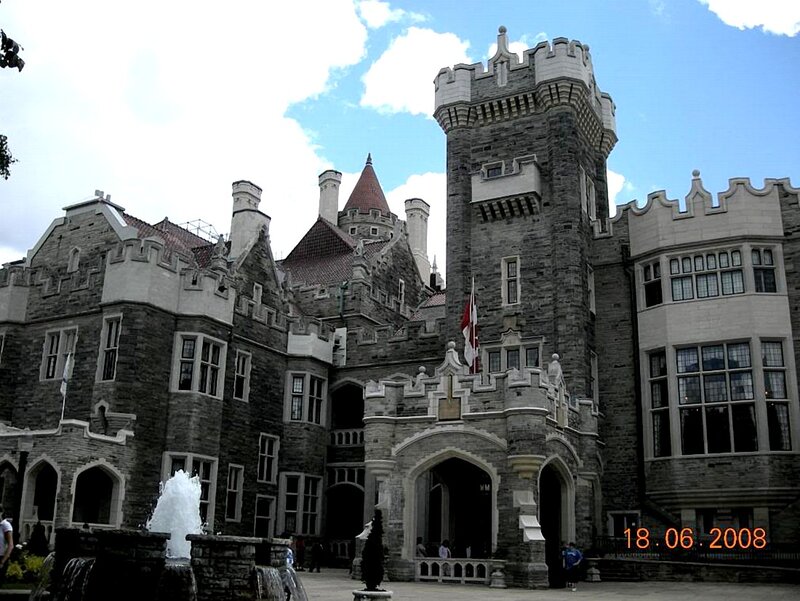 Castle with Fountain — Gray