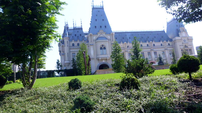 Castle with Green Lawn — Serene
