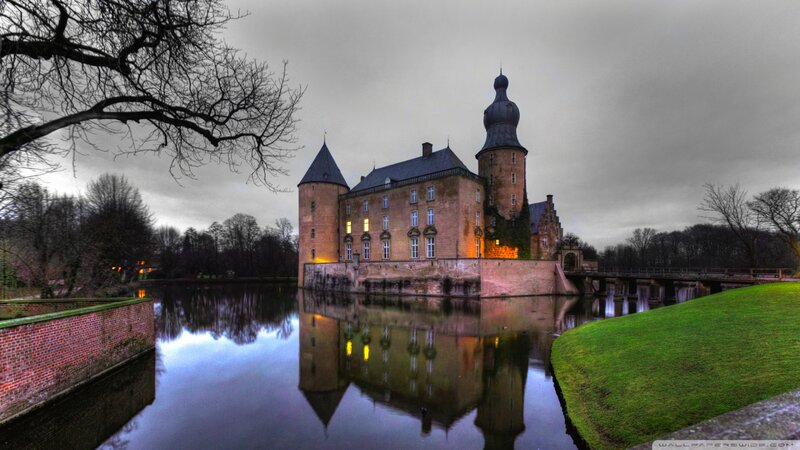 Castle with Moat — Green, Dramatic