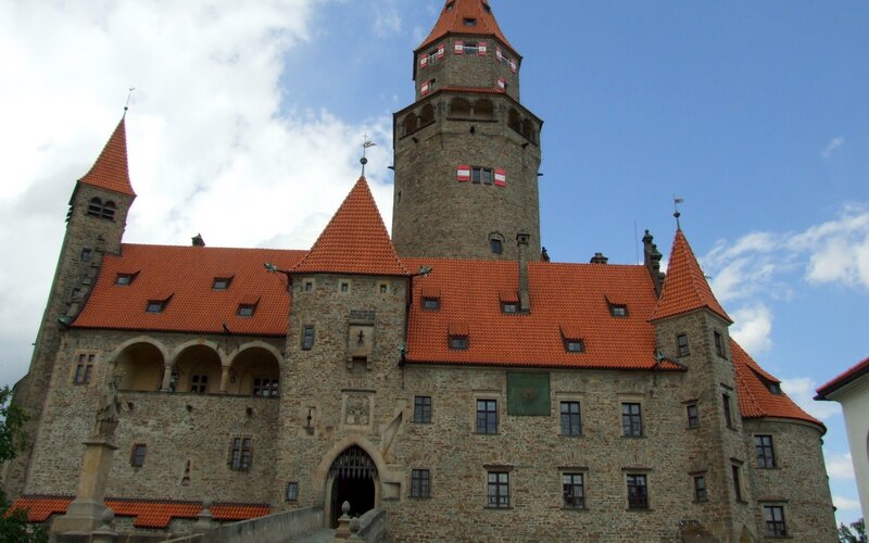 Castle with Red Roofs — Historic, Afternoon