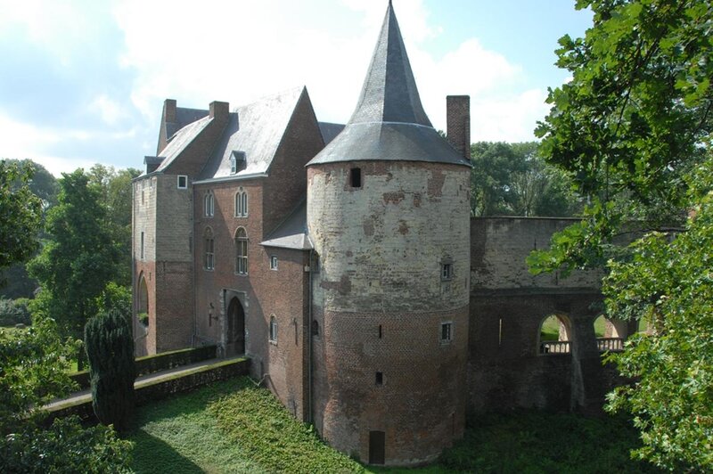 Castle with Round Tower — Green