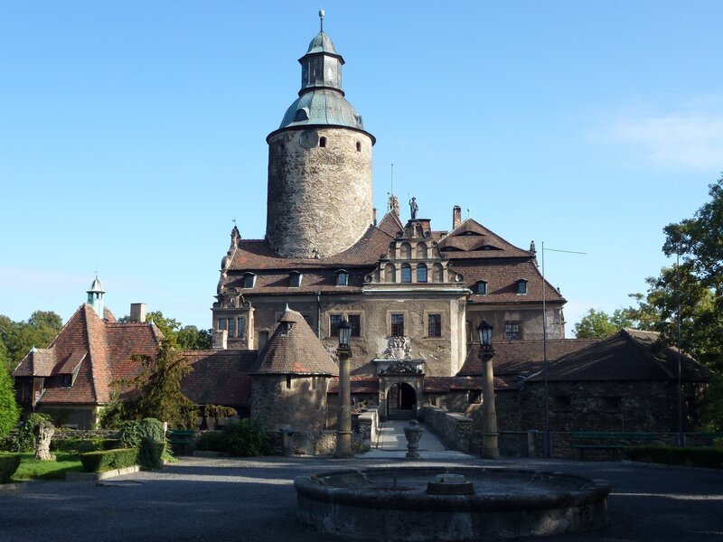 Castle with Stone Tower — Blue, Serene