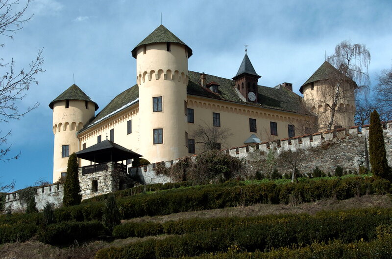 Castle with Towers — Beige