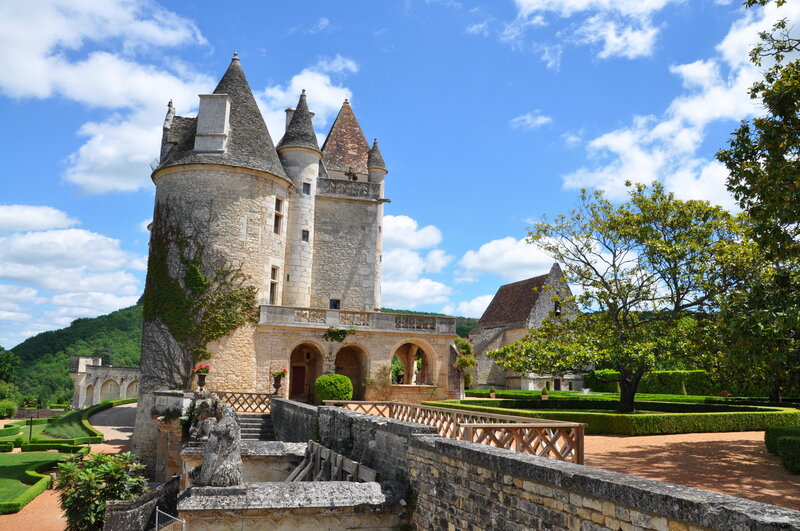Castle with Turrets — Blue, Serene