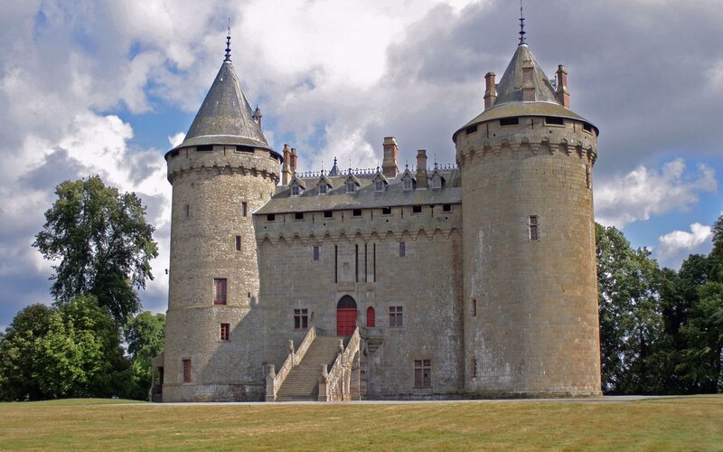 Castle with Two Towers — Gray