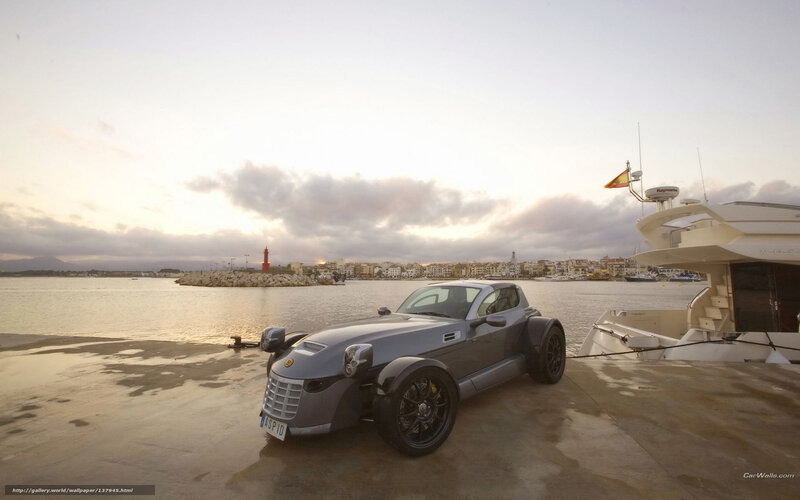 Caterham 7 on a dock