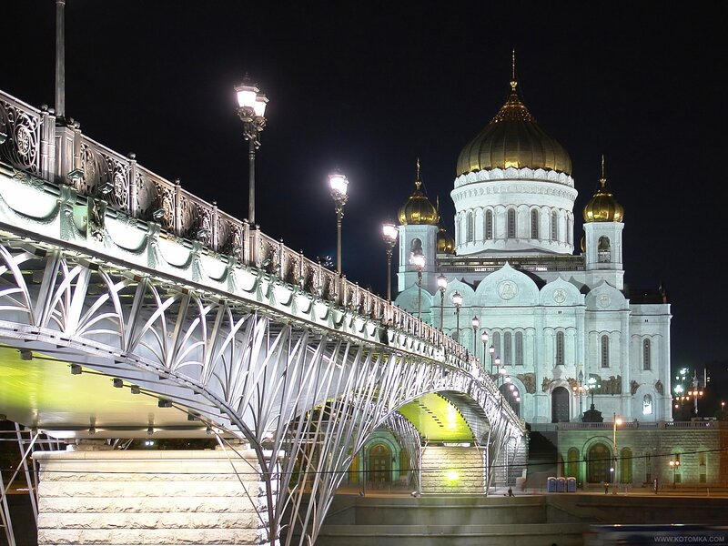 Cathedral of Christ the Saviour at night