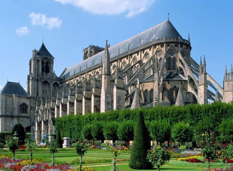 Cathedral with Gardens — Green, Serene