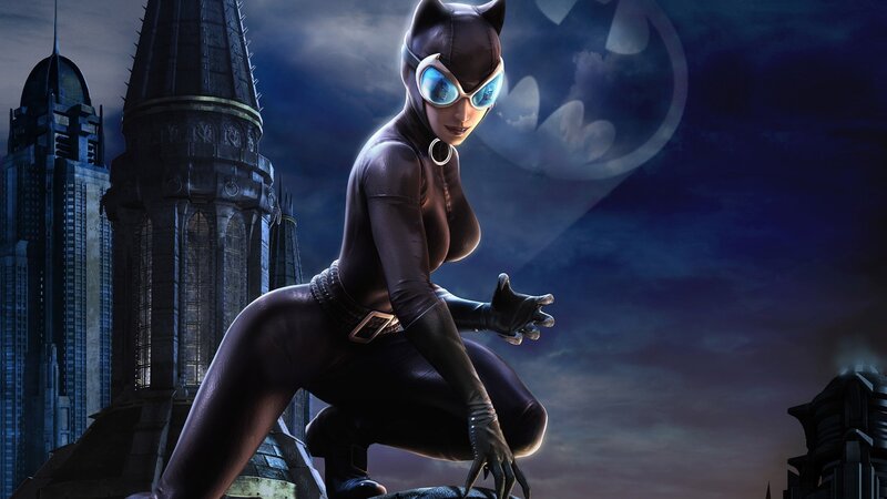 Catwoman Crouching — Black