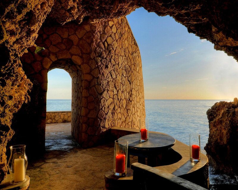 Cave dining with ocean view