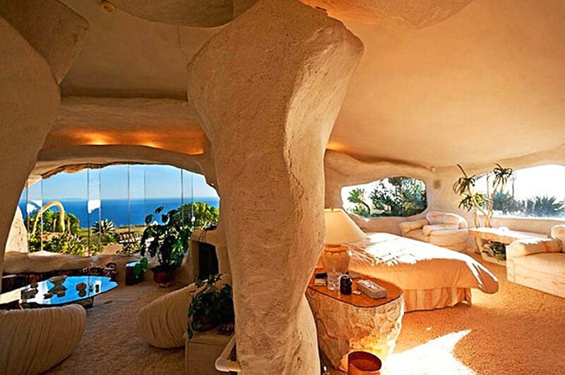 Cave-like Bedroom Interior