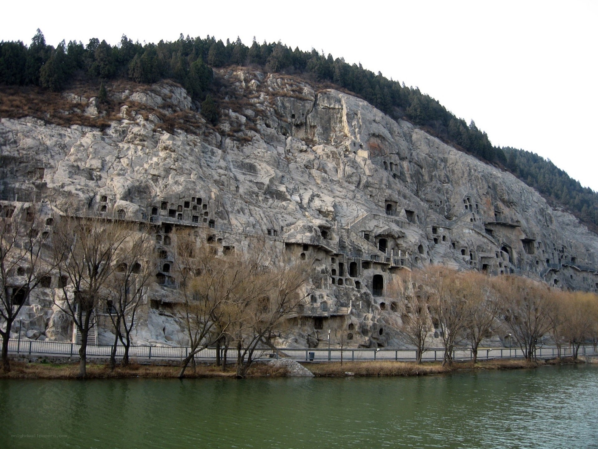 Caves at Longmen Grottoes