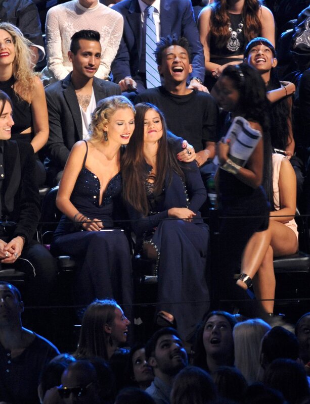 Celebrities at an awards show