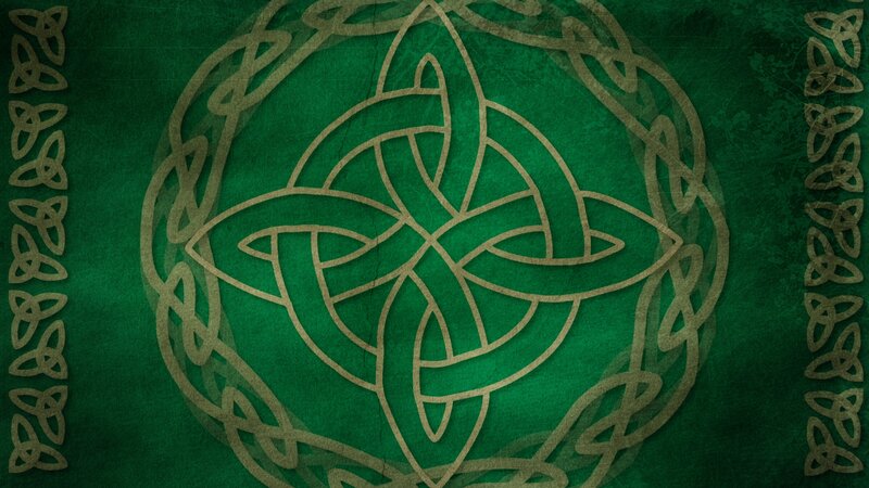 Celtic Knot Design — Green