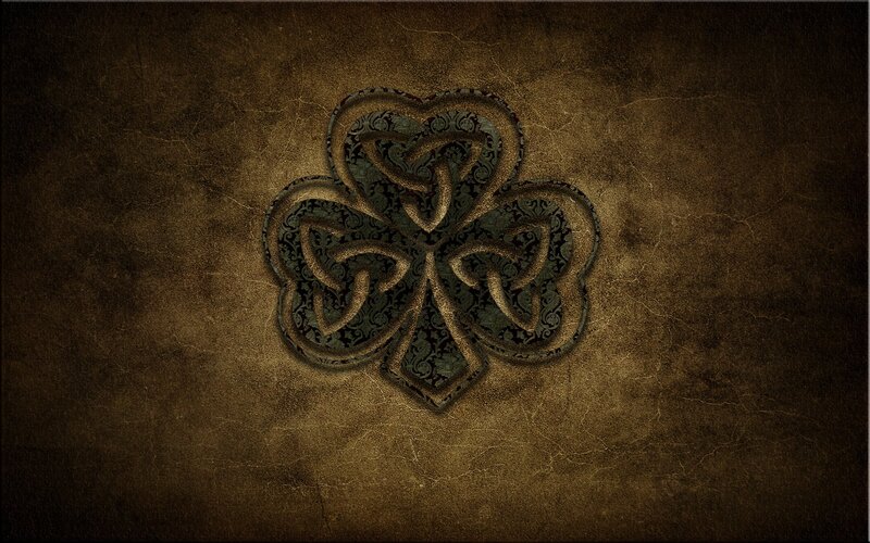 Celtic shamrock design
