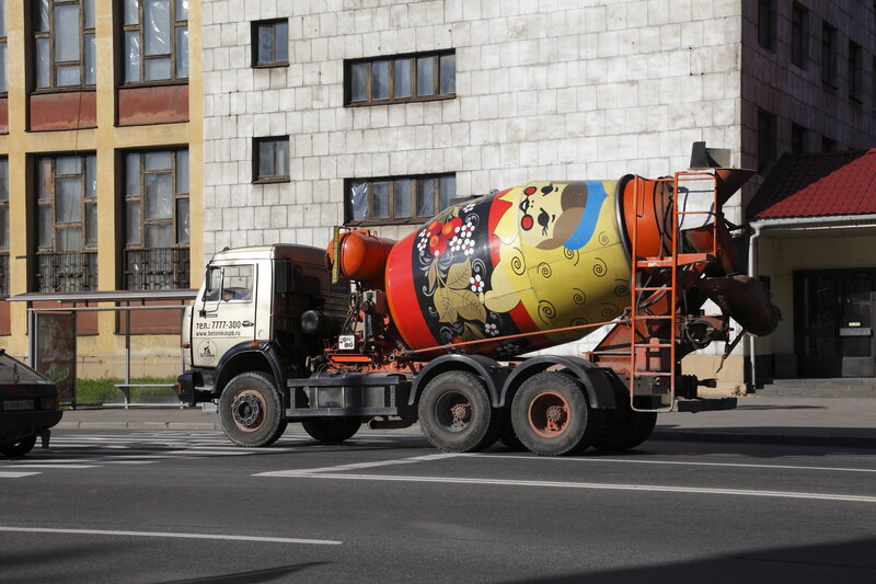Cement mixer with matryoshka design