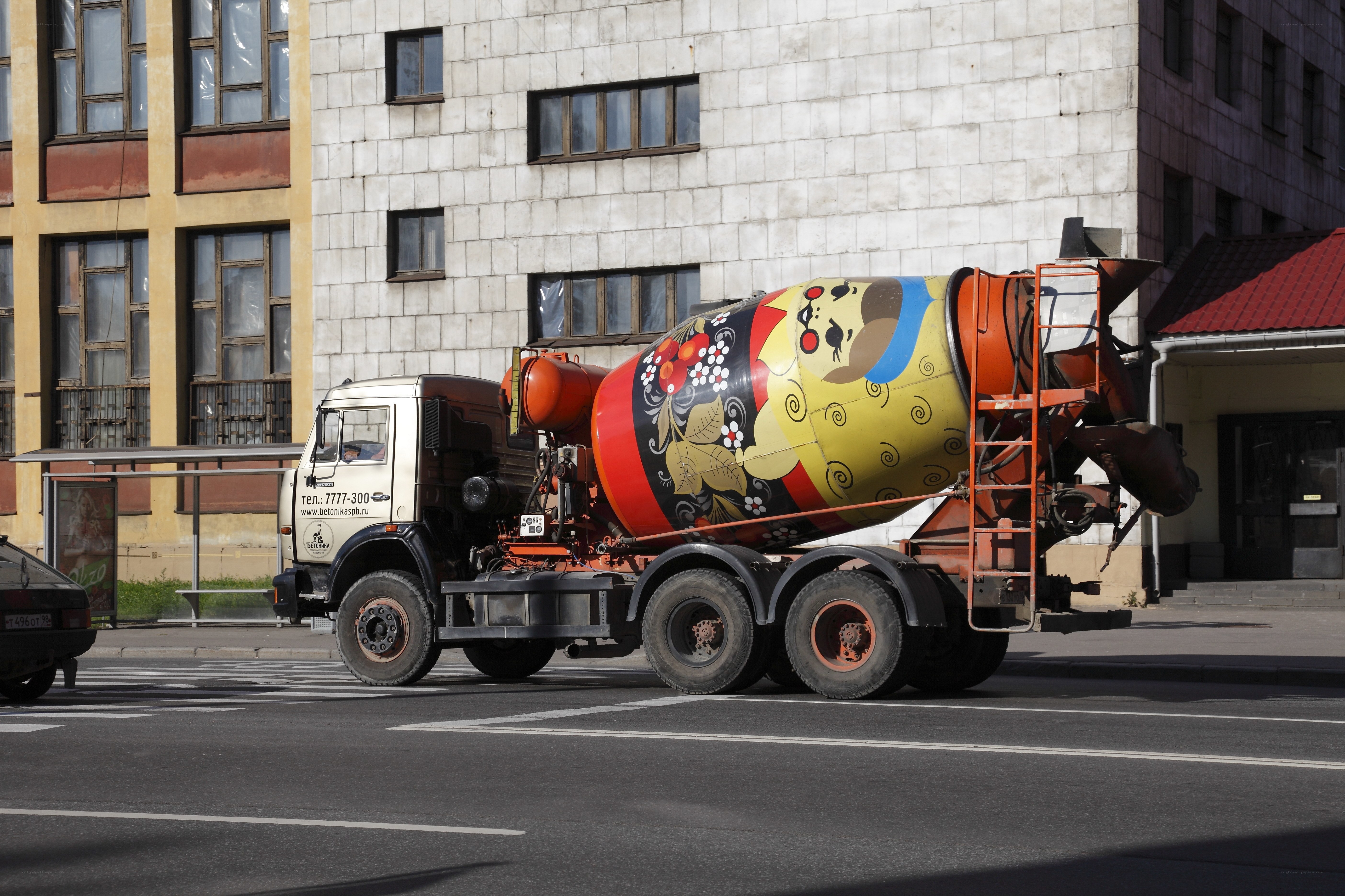Cement mixer with matryoshka design