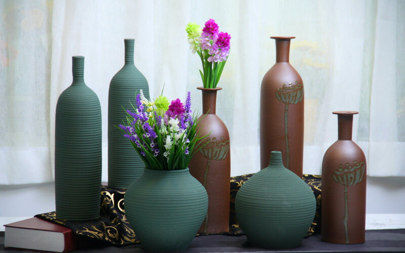 Ceramic Vases with Flowers — Green