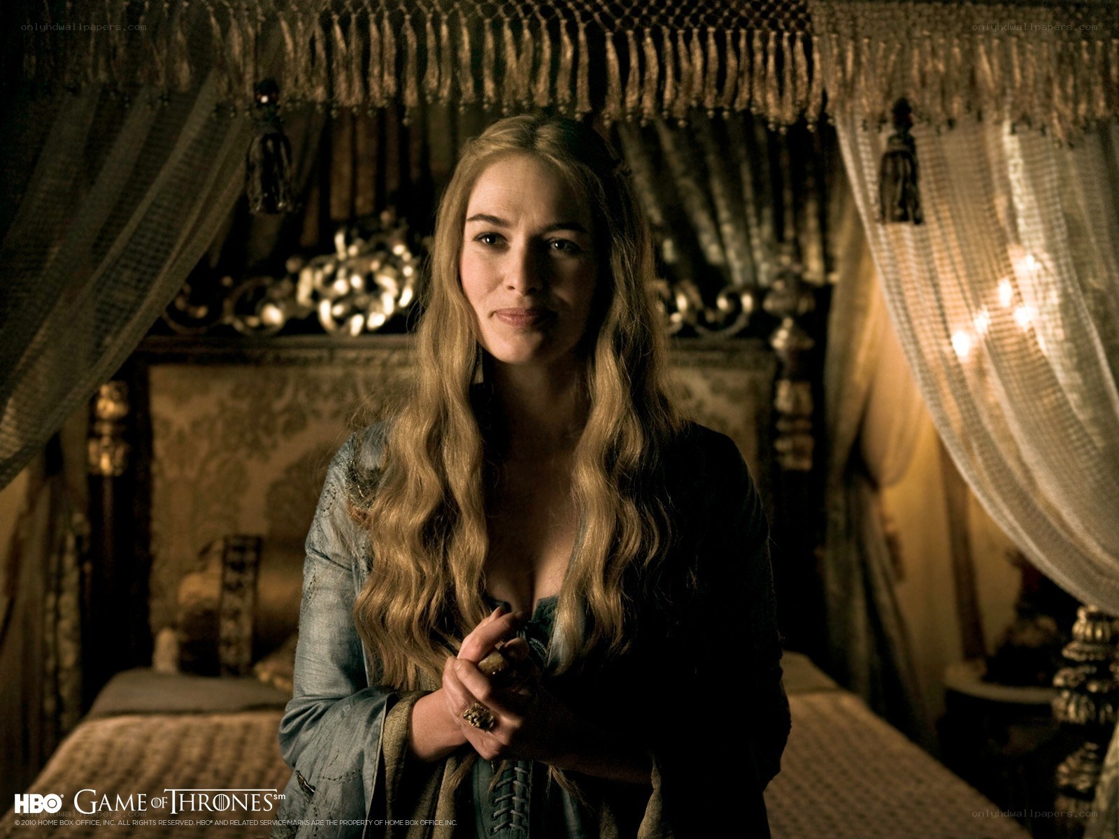 Cersei Lannister in bedroom